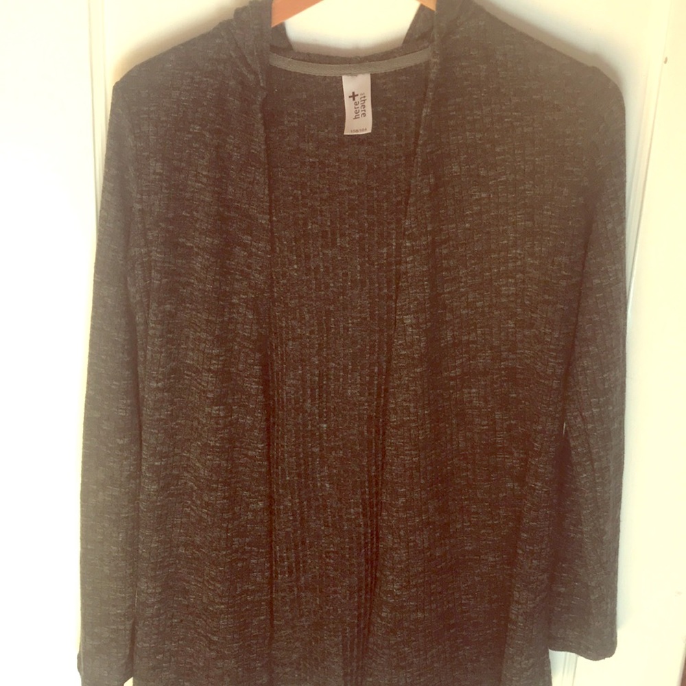 Hooded green cardigan